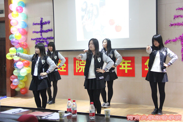 舞蹈表演.jpg